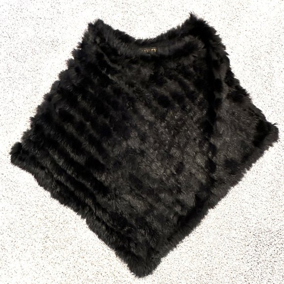 Faux Fur Poncho - Picture 2 of 11